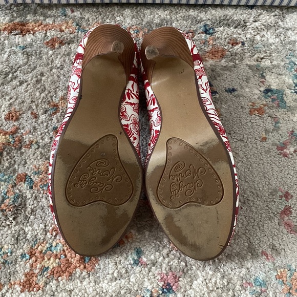 Red Embroidered Heels - Picture 5 of 7